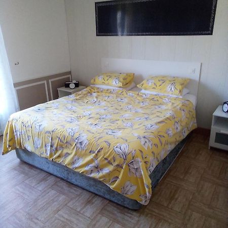 La Reposee Larchamp Экстерьер фото